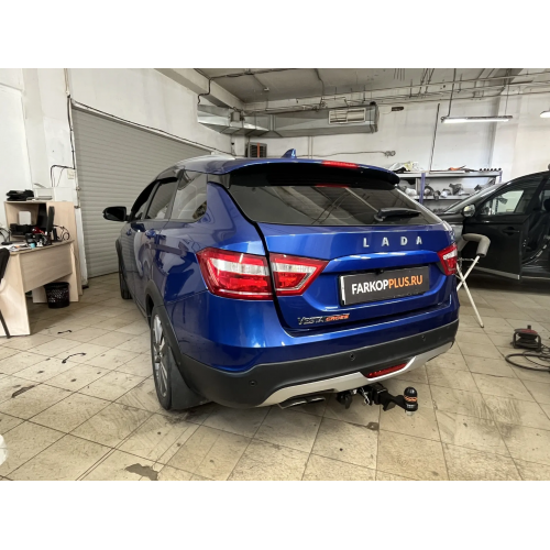 Фаркоп BERG на Lada Vesta 2015-2022 Арт. F.6017.004