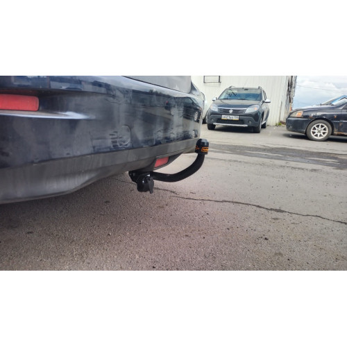 Фаркоп BOSAL (ORIS) на Mazda 3 2013-2018 Арт.4533-A (седан)